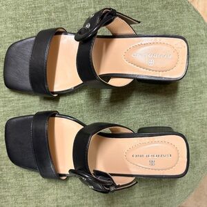 Bandolino Black Sandals with Buckle
